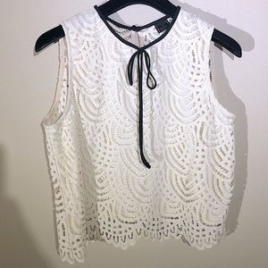 Zara Lace Sleeveless Crop Top